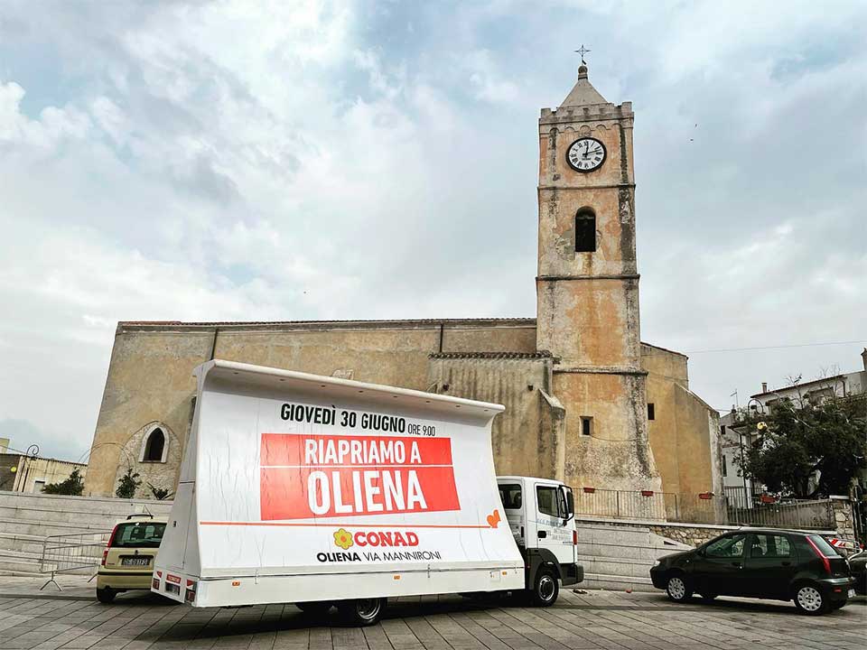 Pubblistreet - Sito Web - I Nostri Clienti - Camion Vela Pubblicitario - Pubblicità Dinamica - Poster Bus - Vela Bus - Pubblicità itinerante - Cagliari Sardegna